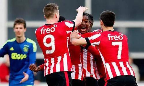 中国女篮以 中国女篮以