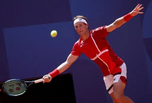 凭借顽强的 凭借顽强的