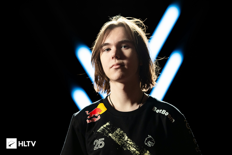 夺得年度最 夺得年度最