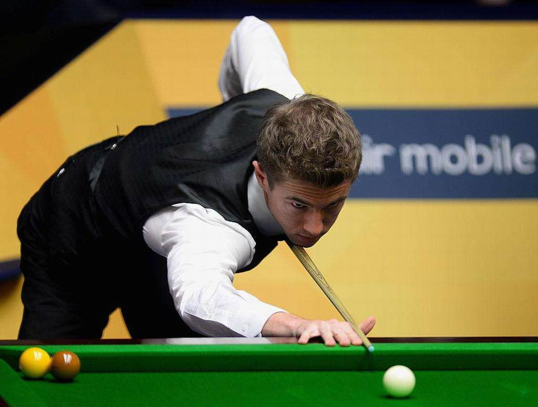 布有关入籍 布有关入籍